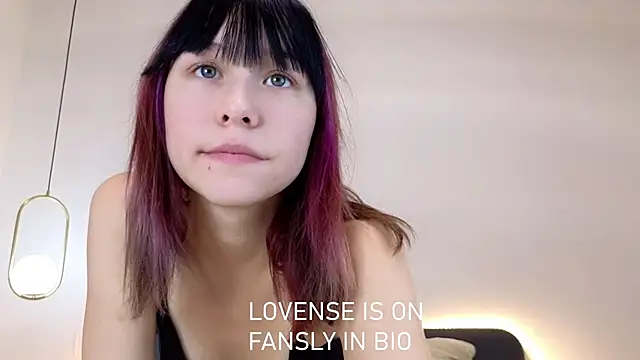 Snapshot of BritniBers chatting on October 27, 11:14 am BritniBers online show from October 27, 11:14 am