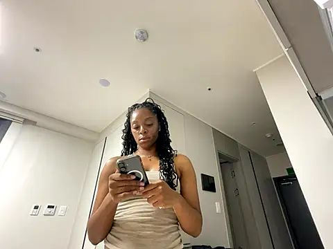 Snapshot of RaeBabyy chatting on September 21, 9:55 am RaeBabyy online show from September 21, 9:55 am