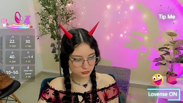 Krysten Riter online show from January 15, 1:48 pm