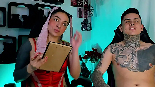 Snapshot of Sarahandzack chatting on October 29, 6:53 pm Sarahandzack online show from October 29, 6:53 pm