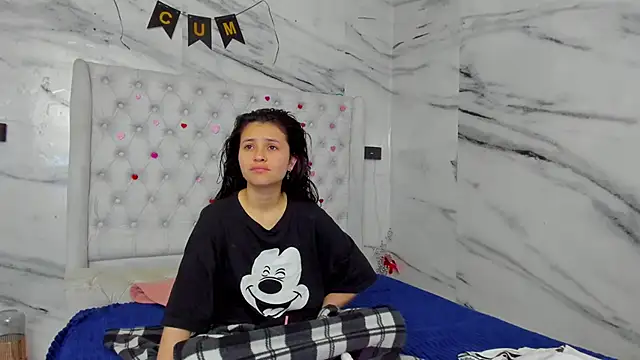 Ari and Storm online show from May 3, 1:39 pm