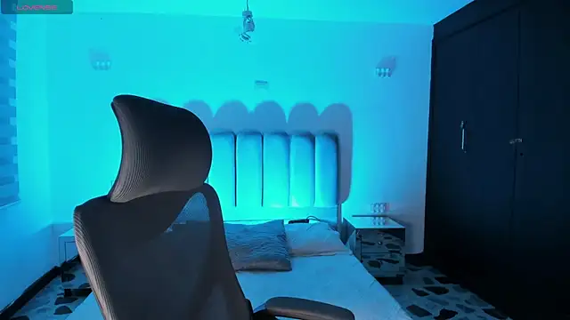 LiamDeep online show from September 17, 4:14 am