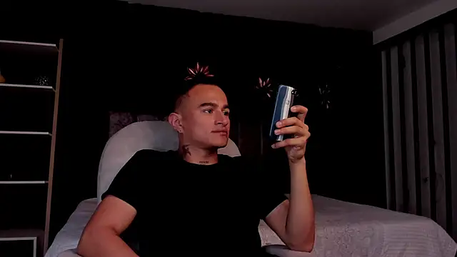 LiamDeep online show from May 5, 8:06 pm