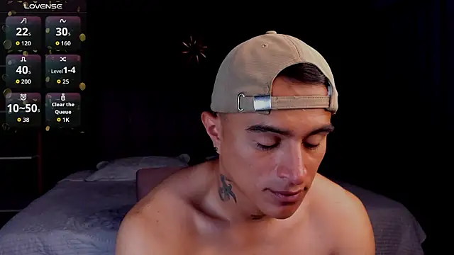 LiamDeep online show from May 10, 9:31 pm