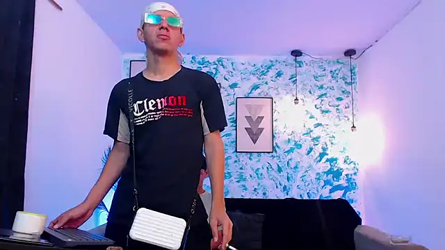 Marcus and Tony online show from September 21, 8:10 pm