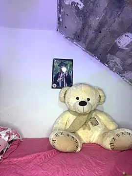 Snapshot of Melody_rouxxx chatting on October 25, 11:32 pm Melody rouxxx online show from October 25, 11:32 pm