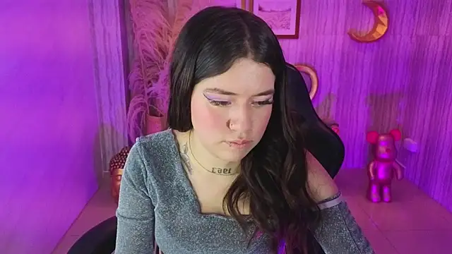 ivy lodge s online show from September 20, 8:10 pm