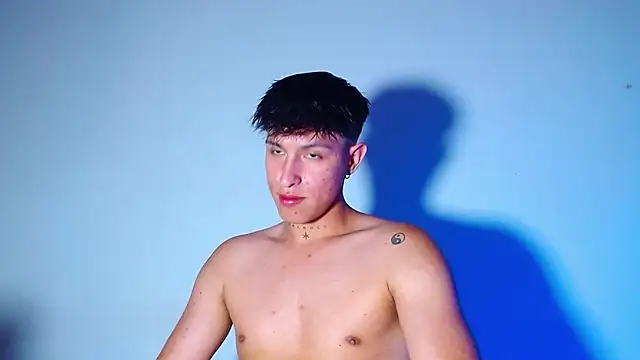 rowanbigboy23 online show from February 13, 12:39 am