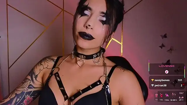 Snapshot of Hollyxx_ chatting on October 4, 5:38 am Hollyxx online show from October 4, 5:38 am