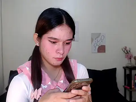 Snapshot of sassymimi69 chatting on September 11, 3:17 am sassymimi69 online show from September 11, 3:17 am