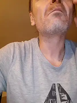 Kuba Gd online show from February 2, 6:42 pm