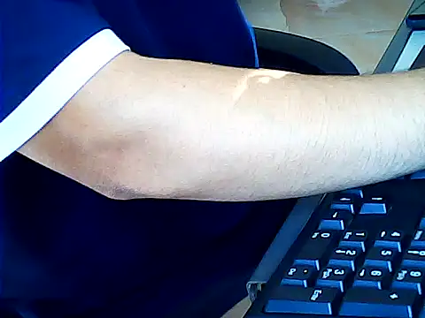 hotboydon2495 online show from October 20, 7:53 am