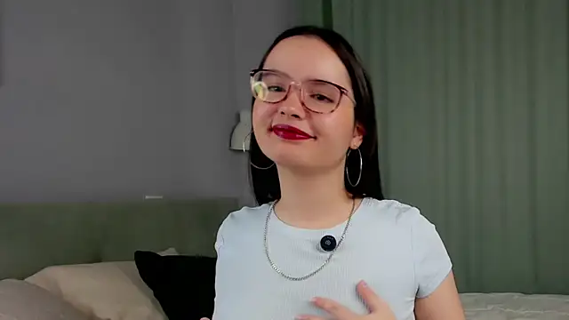 WildaBisom online show from October 8, 1:14 am