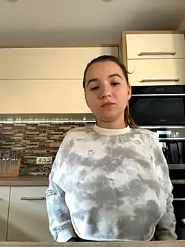 MissMay online show from September 20, 11:55 am