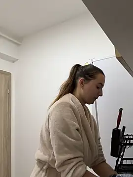 MissMay online show from September 29, 6:57 pm