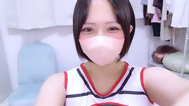 Hinata Sun online show from March 23, 5:50 pm