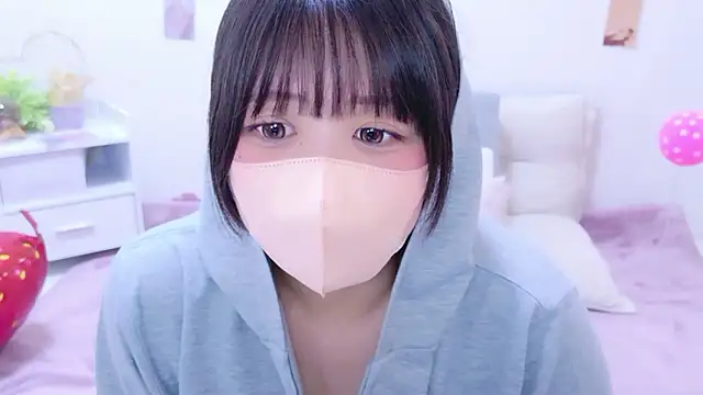 Hinata Sun online show from May 11, 8:28 pm