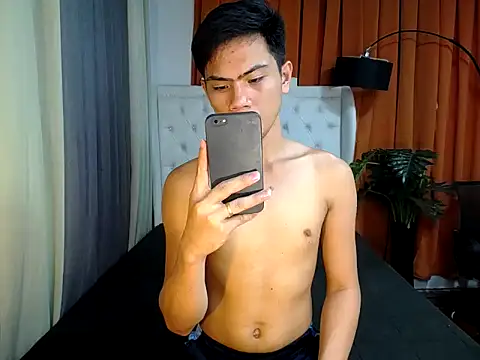 alex cummer online show from February 6, 8:18 am