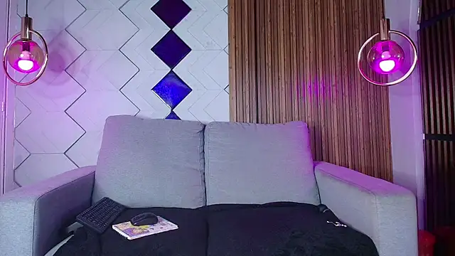 Susyhot  online show from September 11, 11:10 am