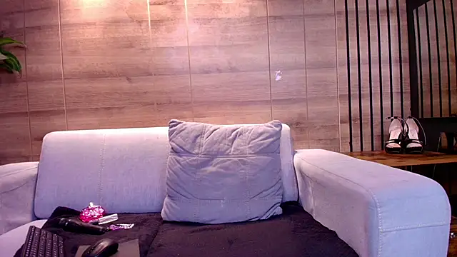 Susyhot  online show from February 27, 3:28 am