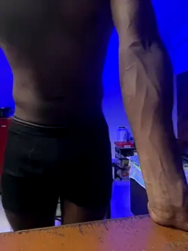 Snapshot of 0mniscient chatting on October 25, 7:08 pm 0mniscient online show from October 25, 7:08 pm