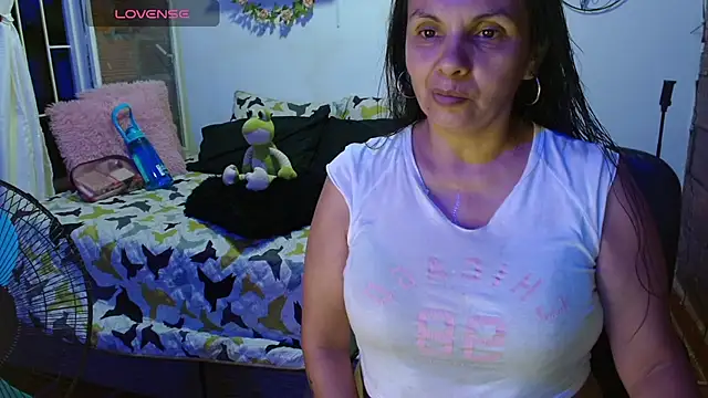 Milf Fantassyy online show from March 27, 5:13 am