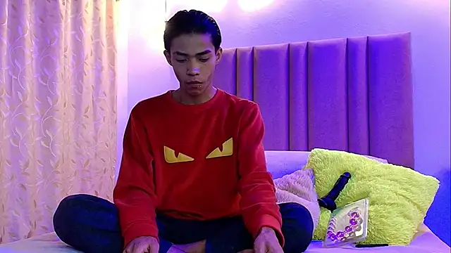 camilo nom online show from October 3, 3:36 am