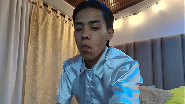 camilo nom online show from October 4, 4:10 am