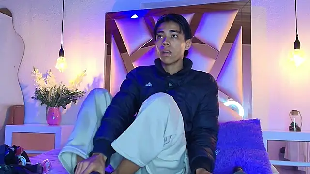 camilo nom online show from October 5, 4:22 am