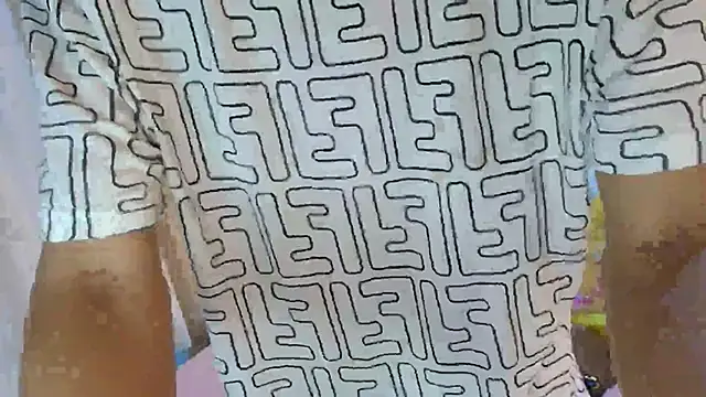 camilo nom online show from October 8, 4:10 am