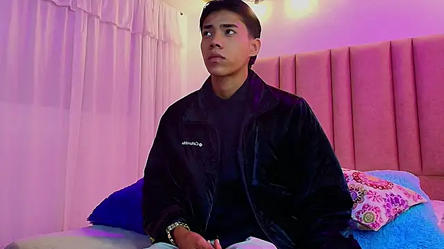 camilo nom online show from October 26, 4:07 am