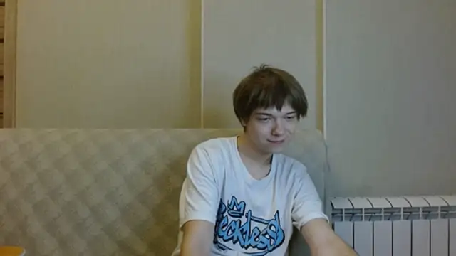 Snapshot of hilt_on_ chatting on October 7, 7:49 am hilt on  online show from October 7, 7:49 am