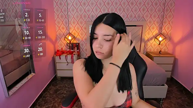 CHRISTY TEIGEN4 online show from January 10, 7:26 pm