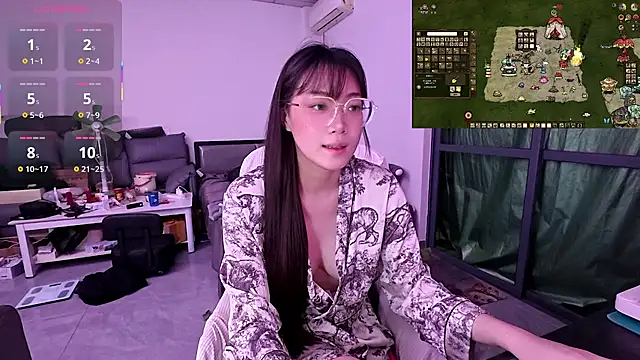 Snapshot of Linbaibai chatting on October 25, 5:30 pm Linbaibai online show from October 25, 5:30 pm