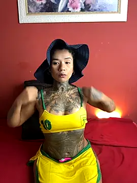 Snapshot of xbigpeach chatting on November 6, 7:26 pm xbigpeach online show from November 6, 7:26 pm