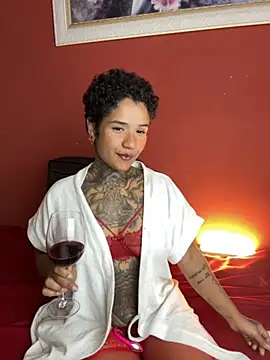 Snapshot of xbigpeach chatting on November 20, 1:06 am xbigpeach online show from November 20, 1:06 am