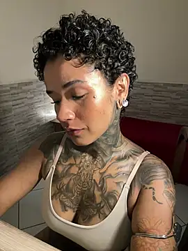 Snapshot of xbigpeach chatting on January 13, 12:38 am xbigpeach online show from January 13, 12:38 am