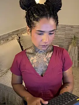 Snapshot of xbigpeach chatting on March 14, 12:17 am xbigpeach online show from March 14, 12:17 am