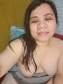 hotlyn45 online show from February 24, 1:42 pm