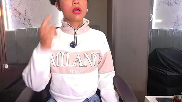 Snapshot of Kristall_06 chatting on February 4, 4:40 am Kristall 06 online show from February 4, 4:40 am