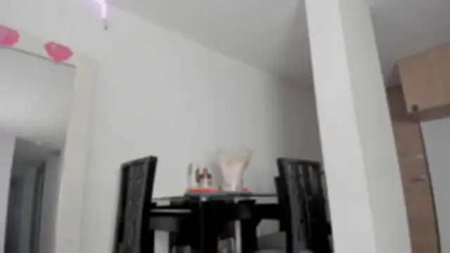 Snapshot of Cloekatz_ chatting on April 4, 6:49 pm Cloekatz online show from April 4, 6:49 pm