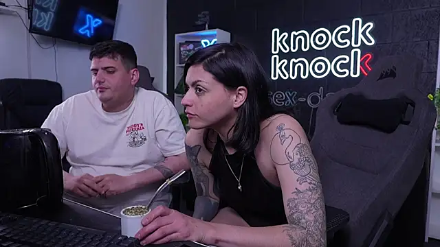 KnockKnockClub online show from September 22, 10:45 pm