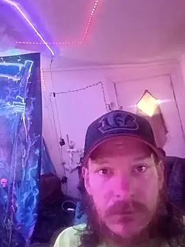Snapshot of Poundtown1226 chatting on May 26, 9:11 pm Poundtown1226 online show from May 26, 9:11 pm