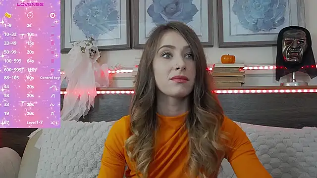 Snapshot of MuseDollX chatting on October 30, 8:09 pm MuseDollX online show from October 30, 8:09 pm