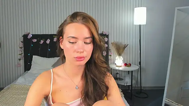 Snapshot of Ameli_Povilain chatting on September 29, 12:32 pm Ameli Povilain online show from September 29, 12:32 pm