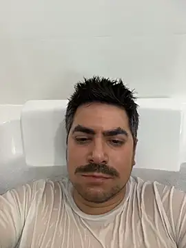 Snapshot of Mrik1203 chatting on February 14, 1:57 am Mrik1203 online show from February 14, 1:57 am