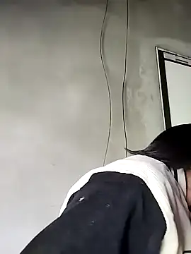 Snapshot of kute-00 chatting on January 11, 3:55 am kute-00 online show from January 11, 3:55 am