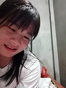 Snapshot of kute-00 chatting on January 12, 1:05 pm kute-00 online show from January 12, 1:05 pm