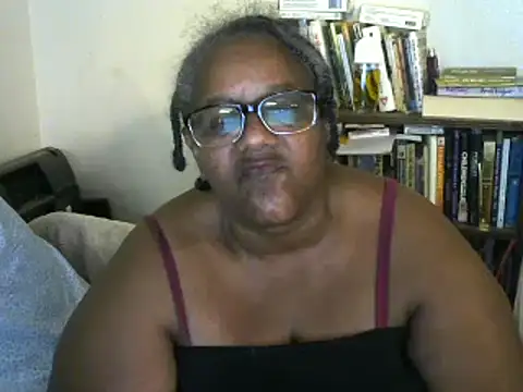 RobynOz online show from March 13, 11:51 am