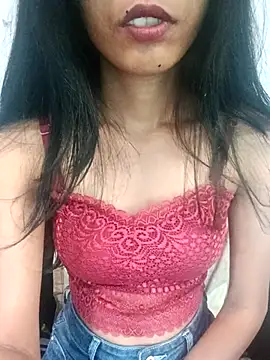 Daizy Shah online show from December 23, 8:56 am